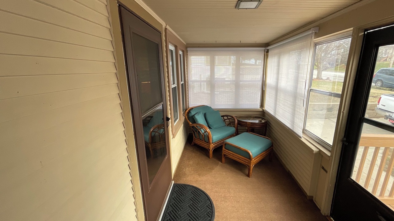 Photo of Livingroom in Aksarben - Elmwood Park