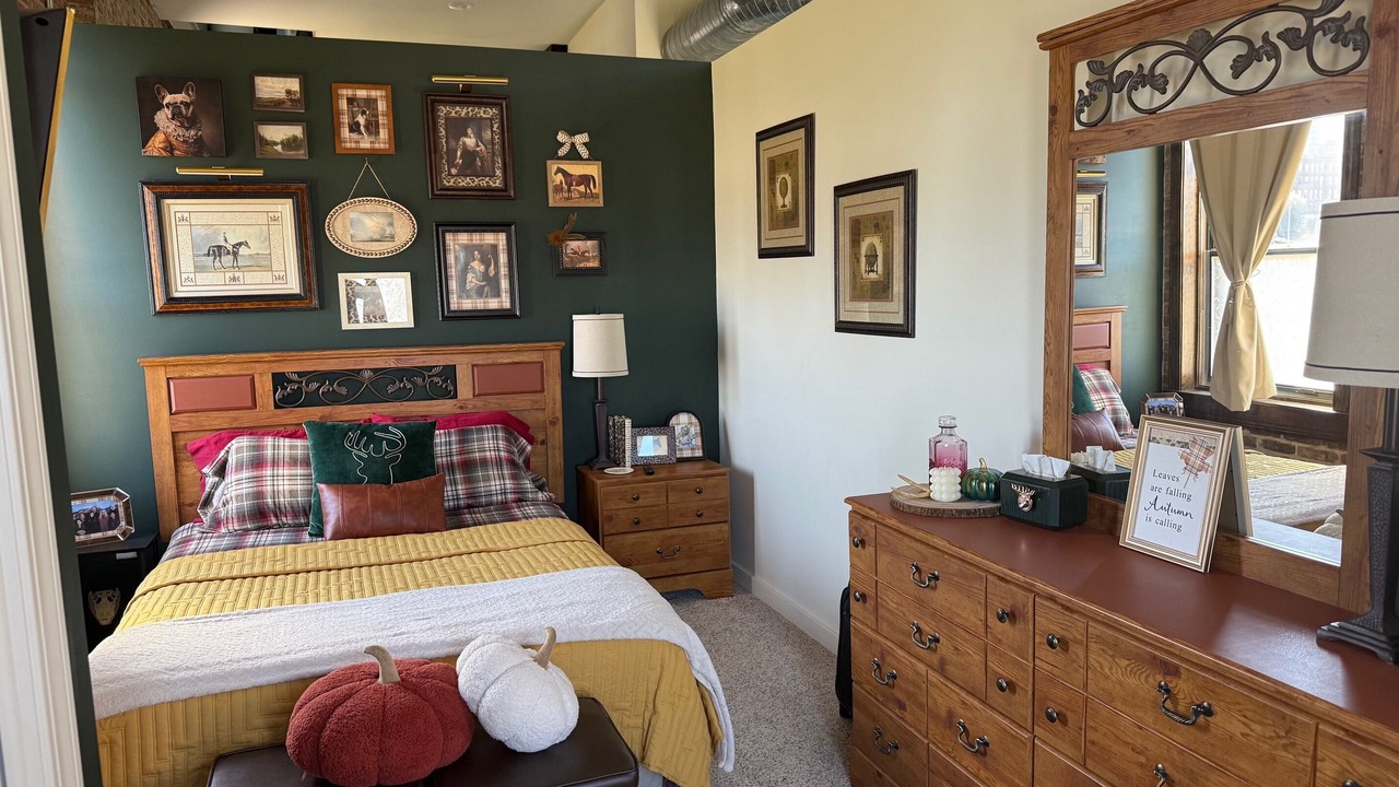 Photo of Bedroom in River Market