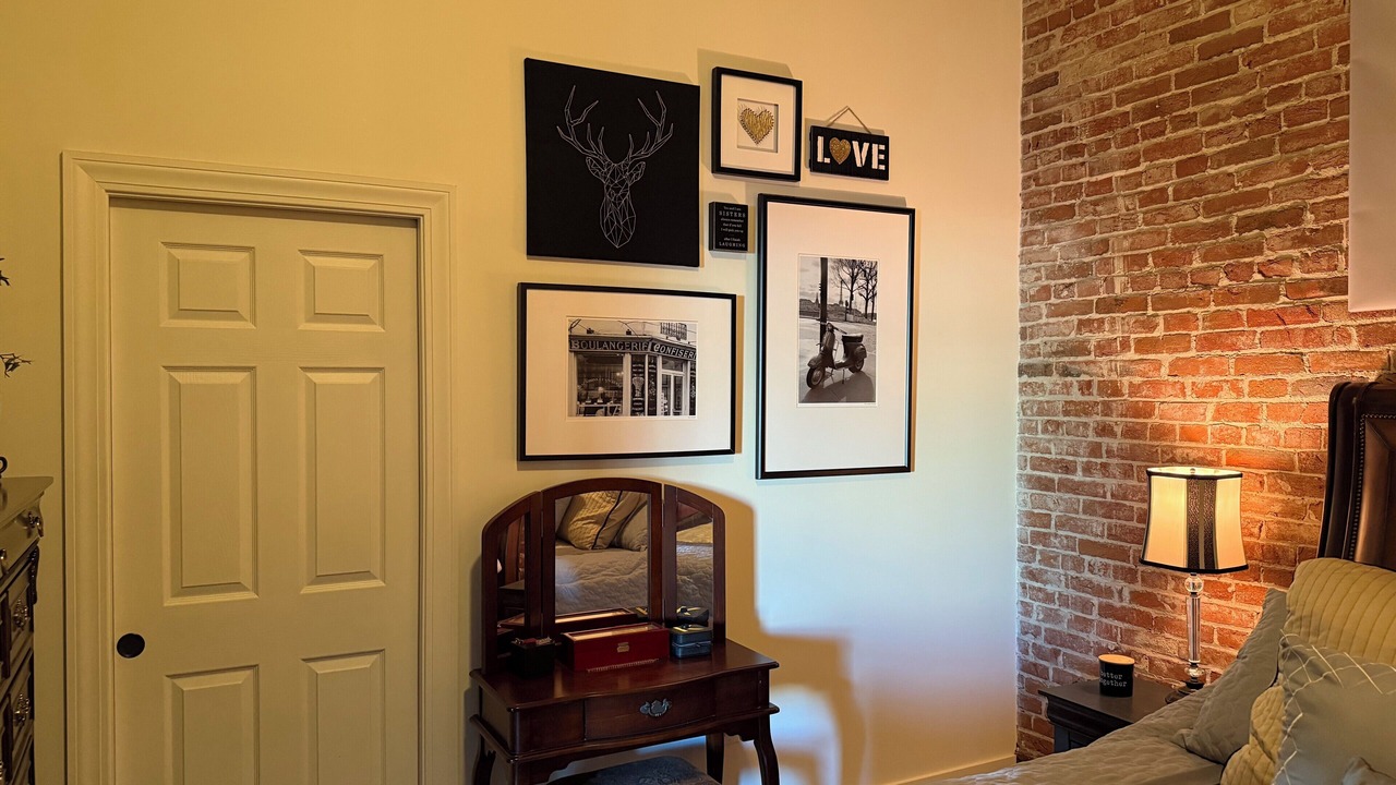 Photo of Bedroom in River Market