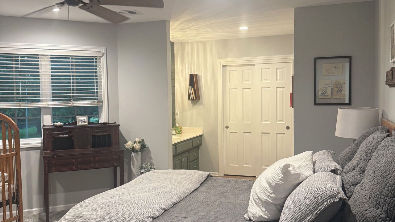 Photo of Bedroom in South Kansas City