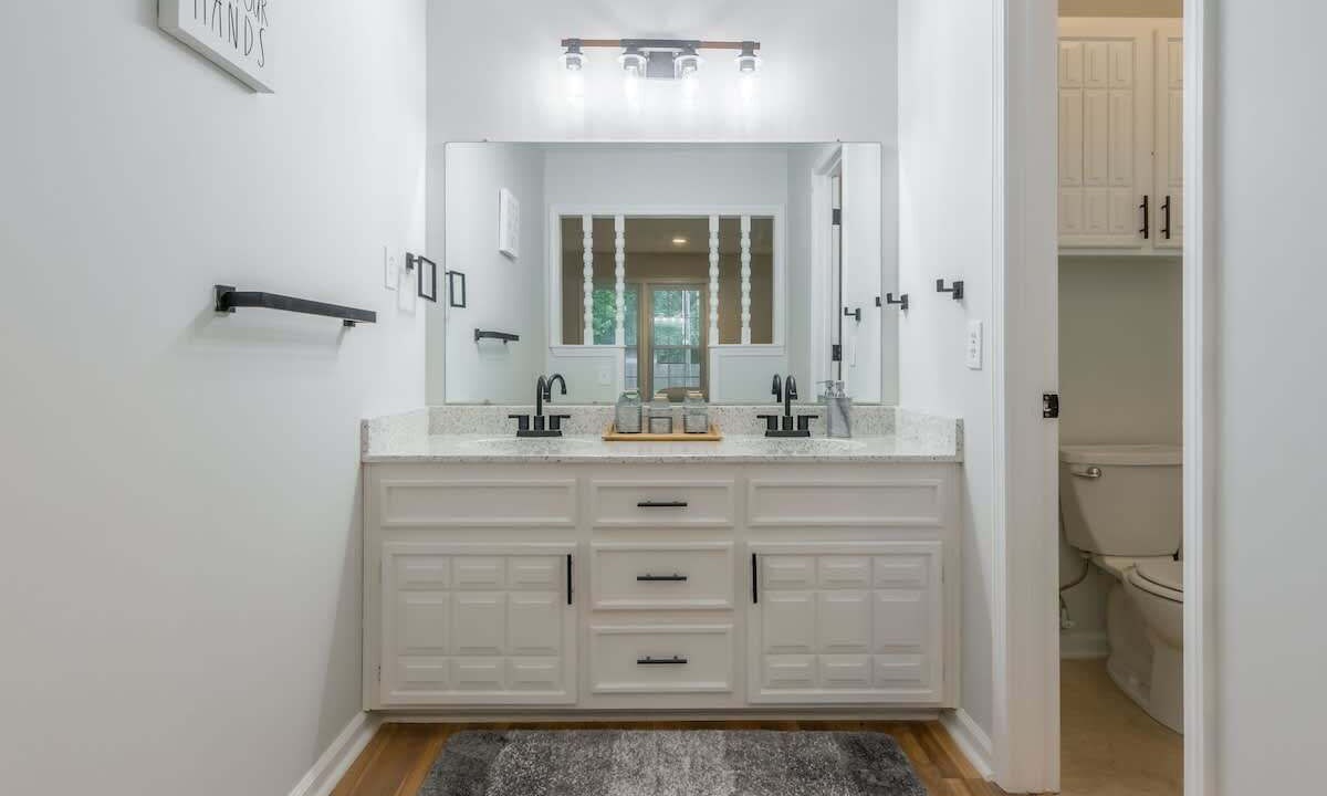 Photo of Bathroom in Blue Springs