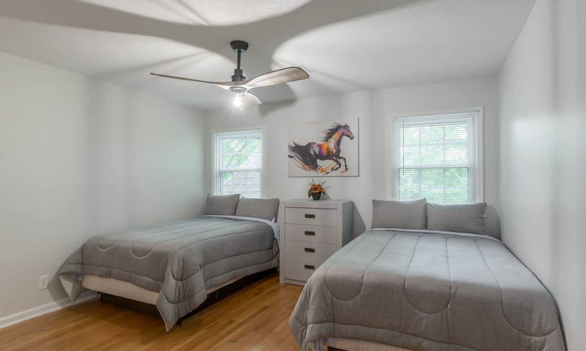 Photo of Bedroom in Blue Springs
