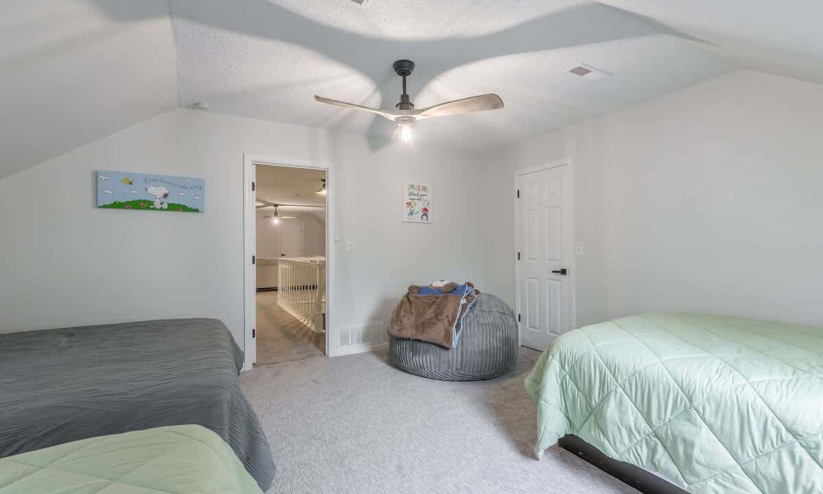 Photo of Bedroom in Blue Springs