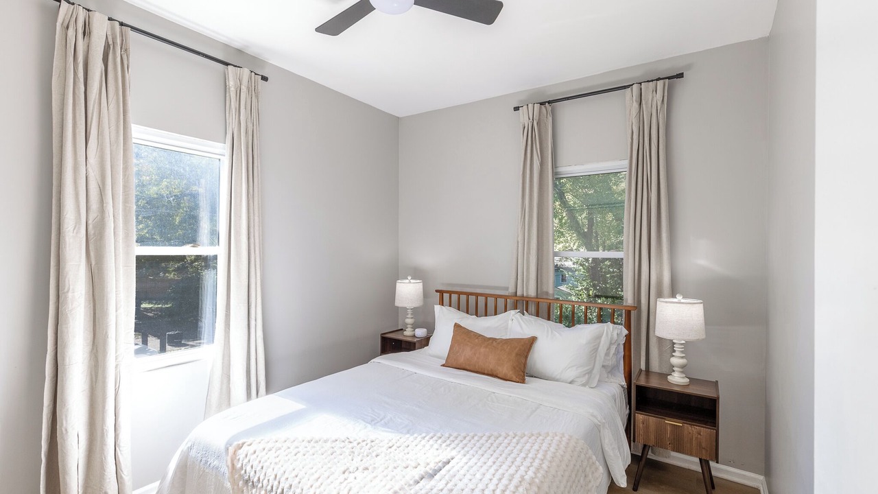 Photo of Bedroom in South Kansas City