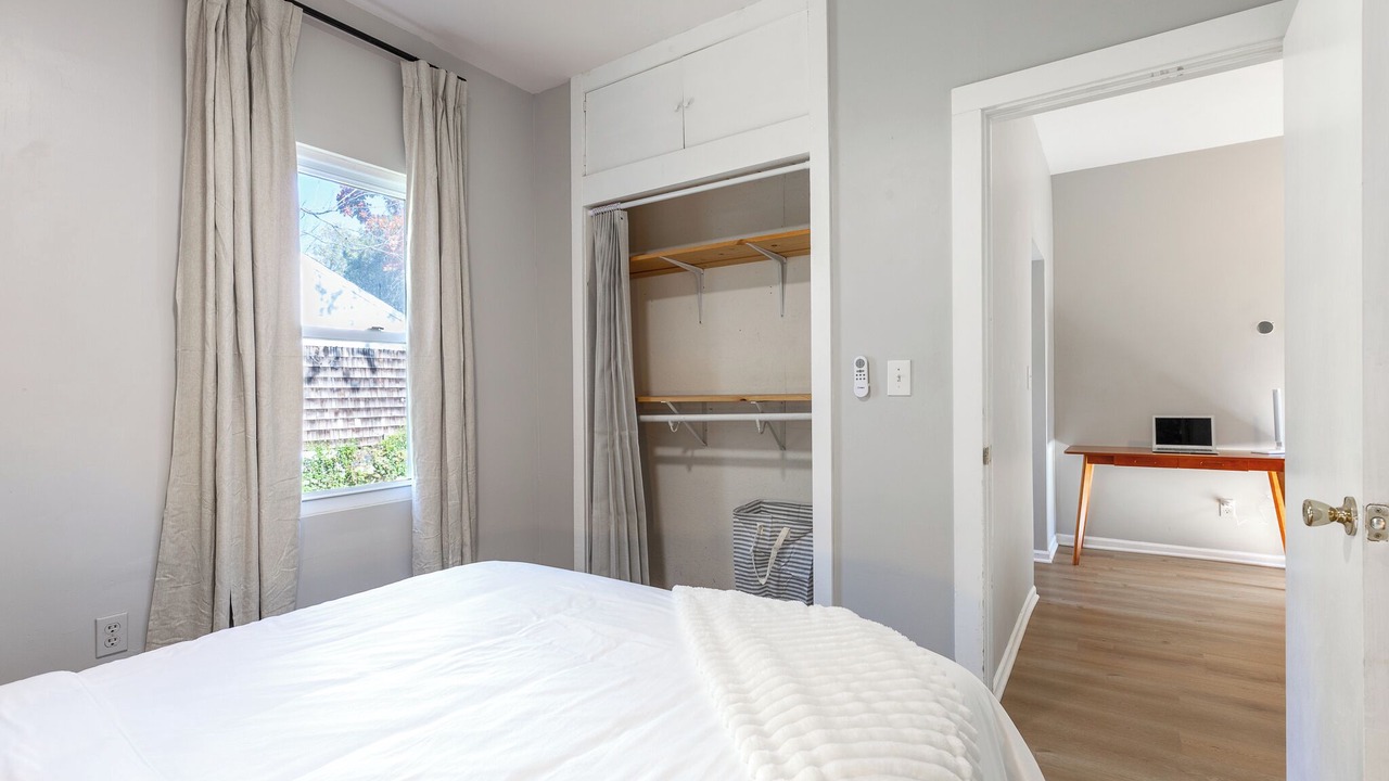 Photo of Bedroom in South Kansas City