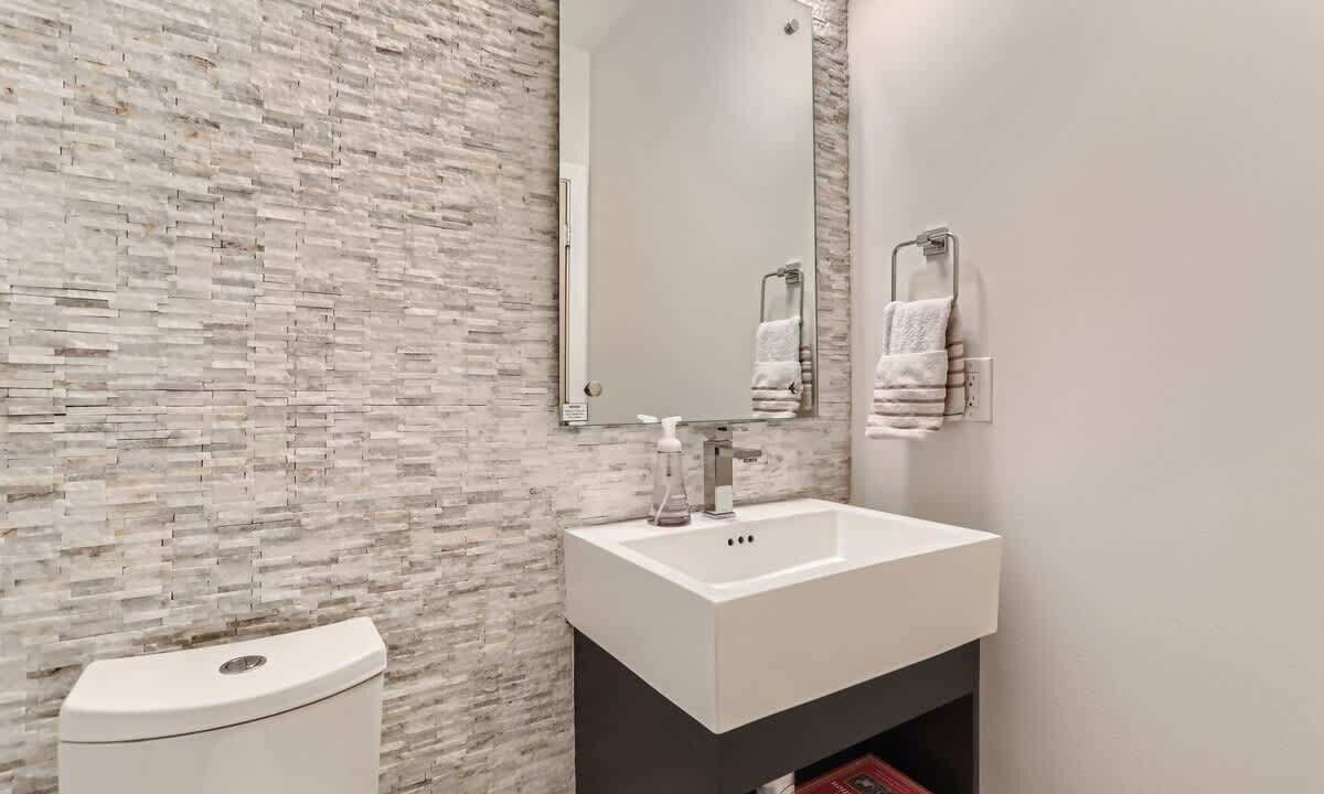 Photo of Bathroom in Highland