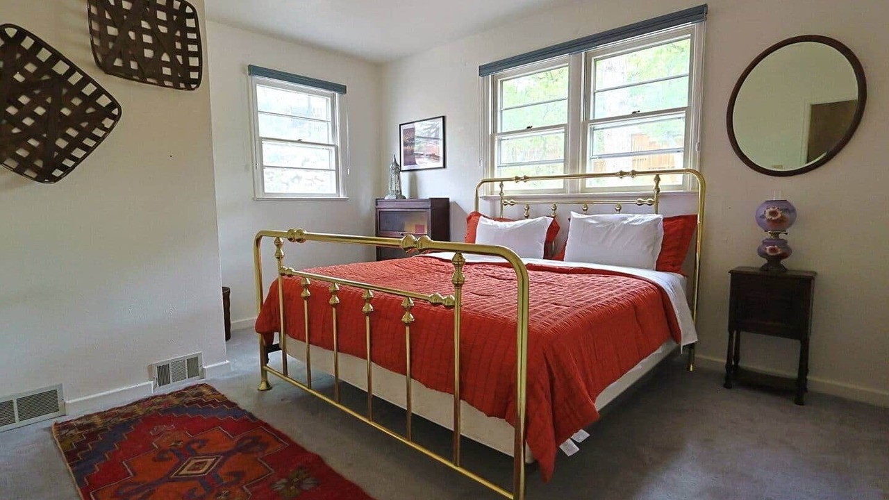Photo of Bedroom in Skyway