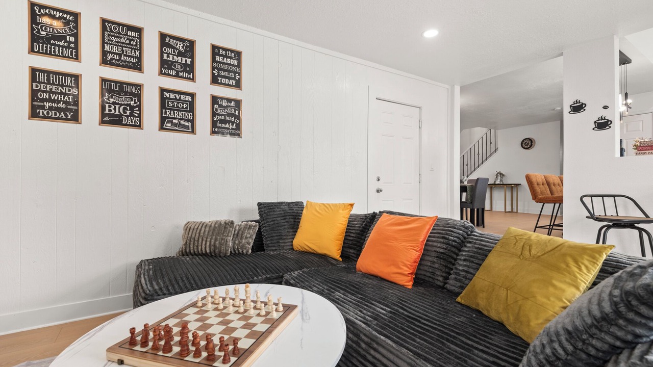 Photo of Livingroom in Lamar Heights Area