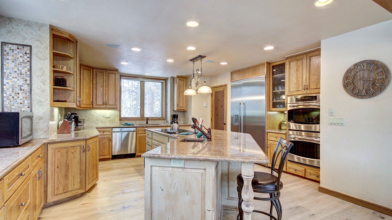 Photo of Kitchen in Three Peaks