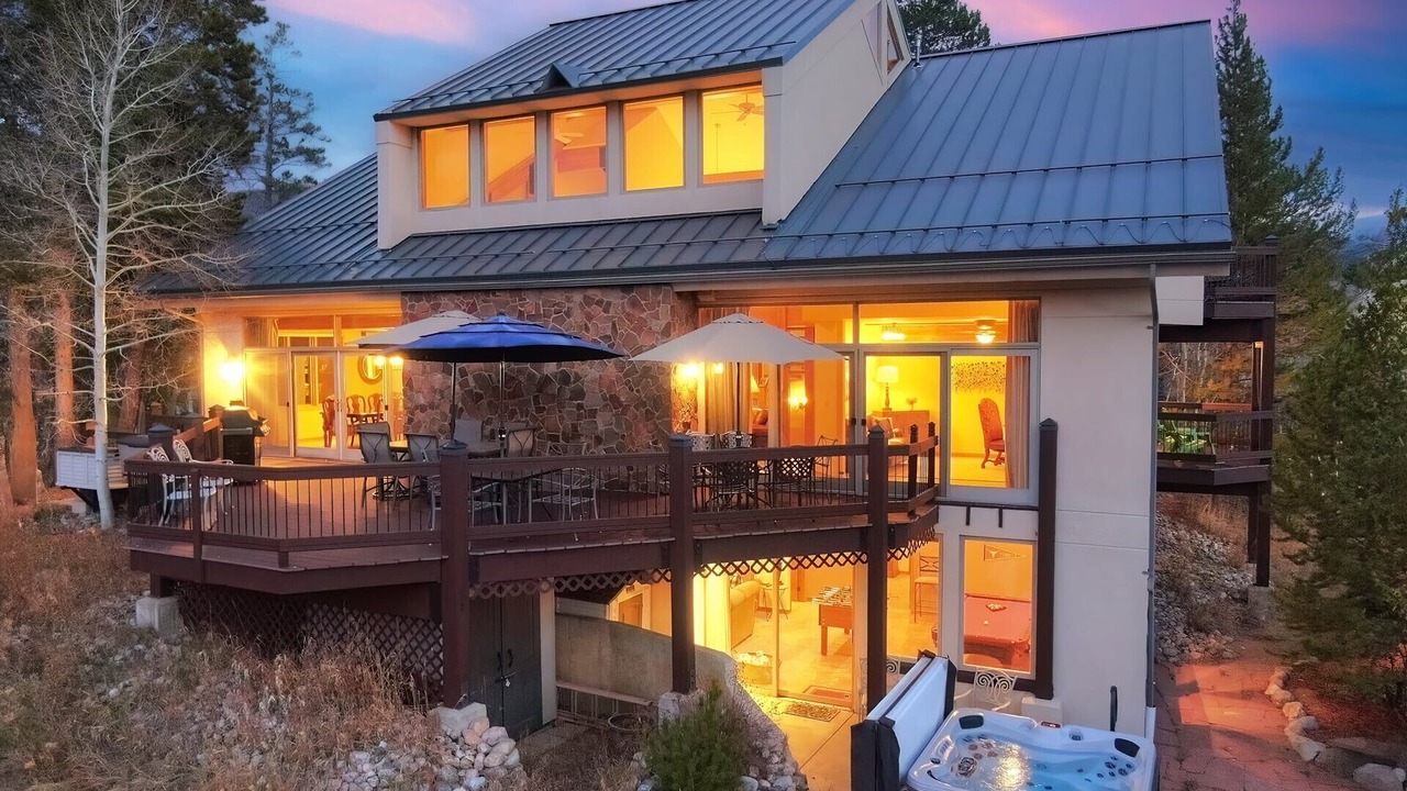Photo of Patio Balcony in Three Peaks