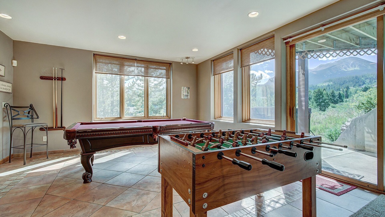Photo of Bedroom in Three Peaks