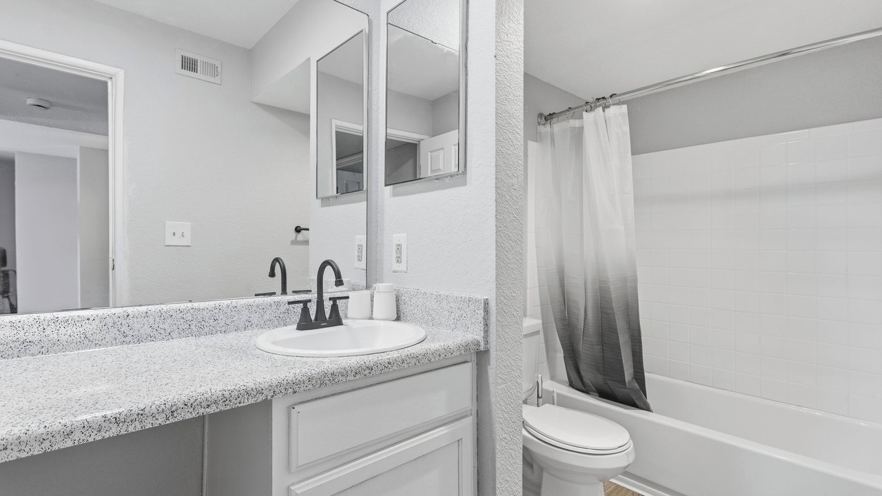 Photo of Bathroom in South Kansas City