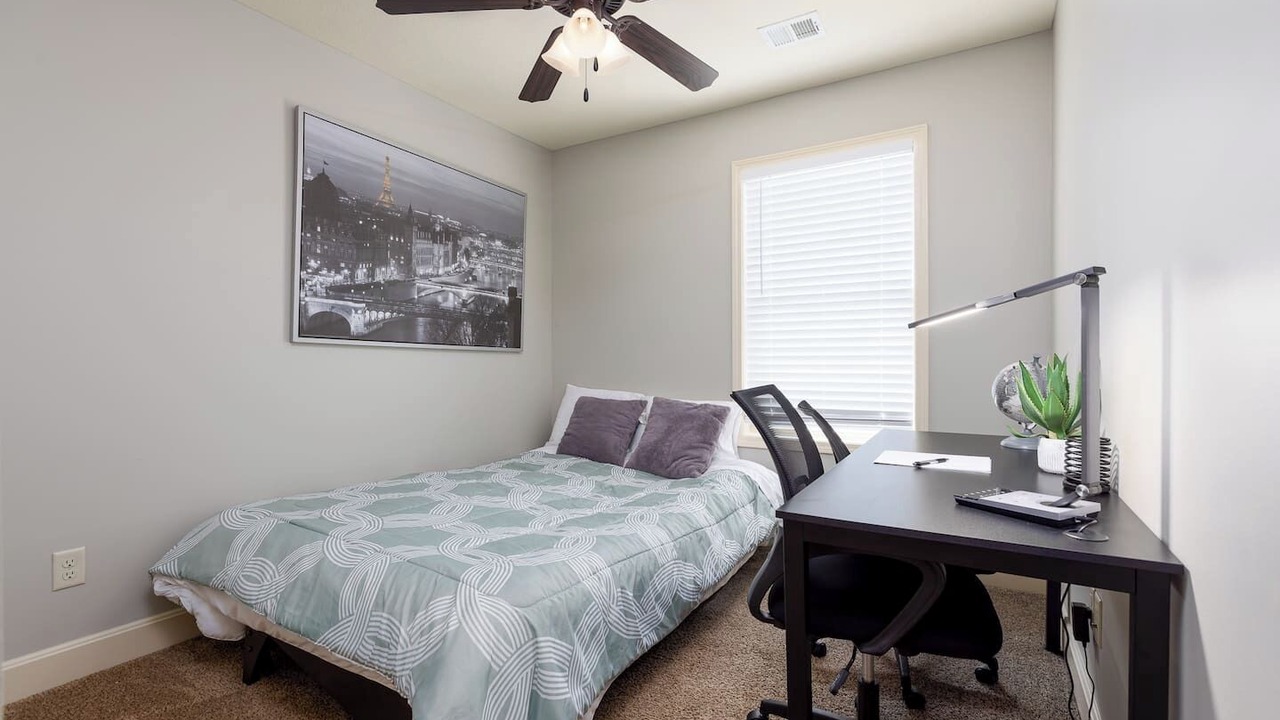 Photo of Bedroom in Tracy