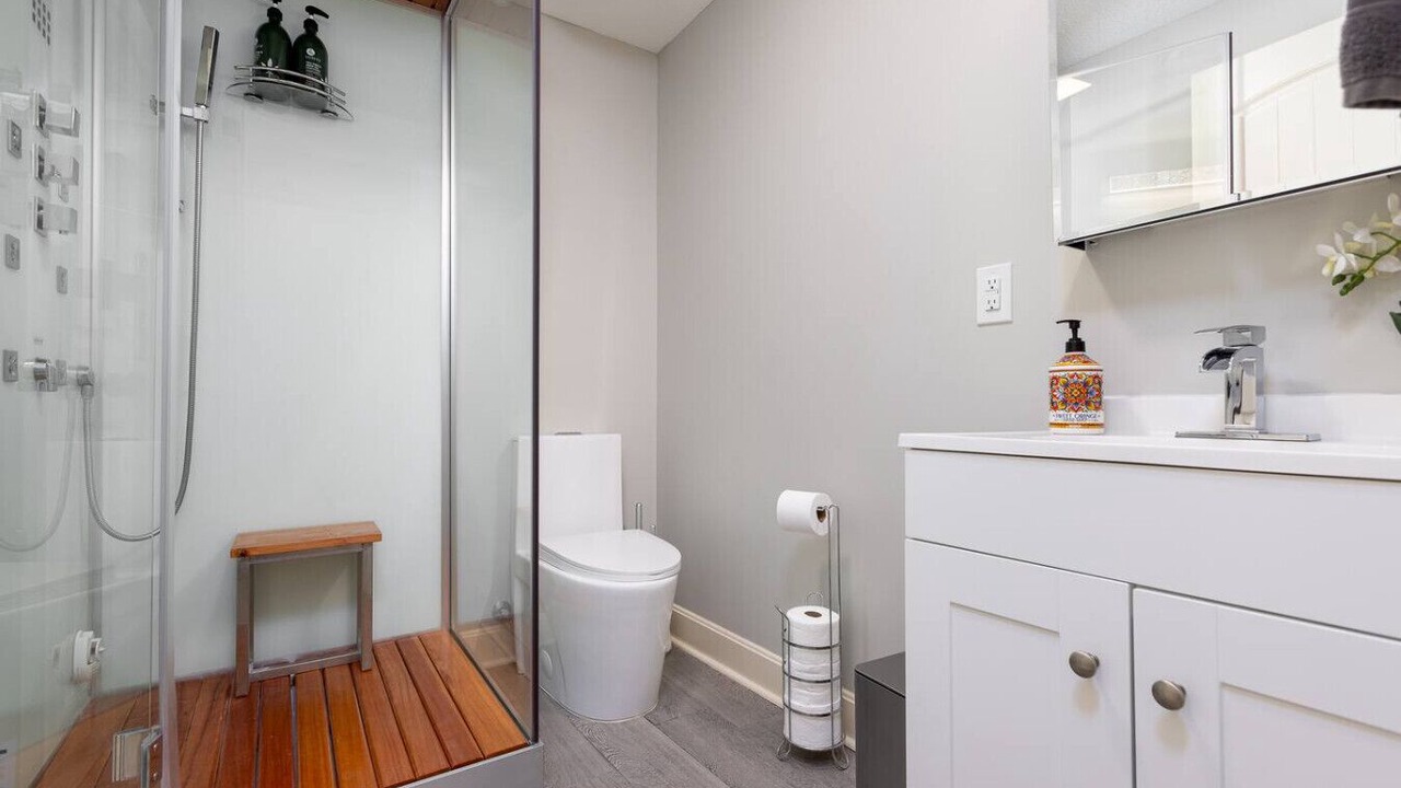Photo of Bathroom in Tracy