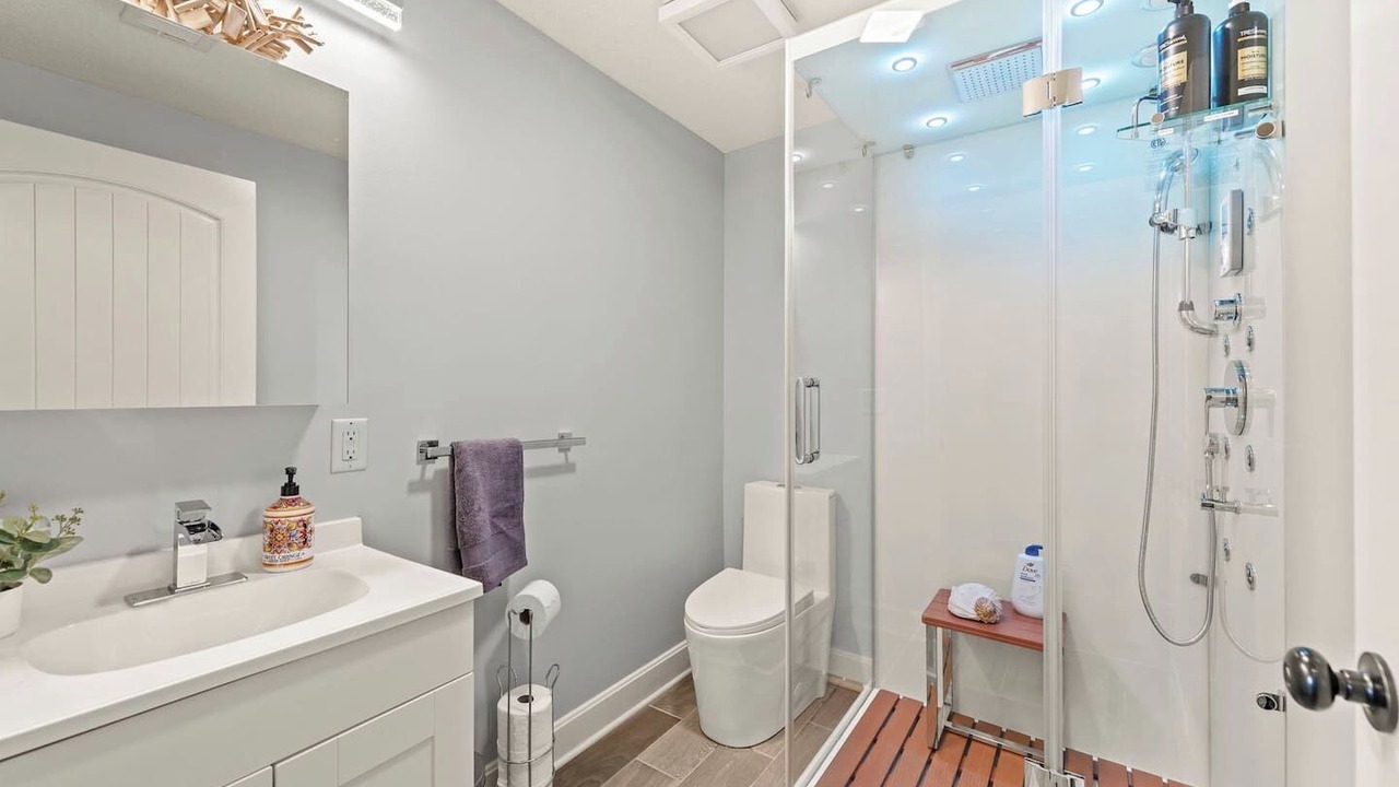 Photo of Bathroom in Tracy