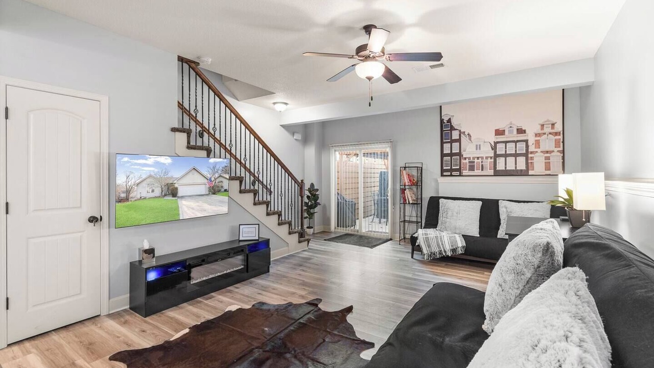Photo of Livingroom in Tracy