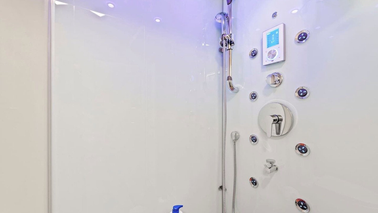 Photo of Bathroom in Tracy