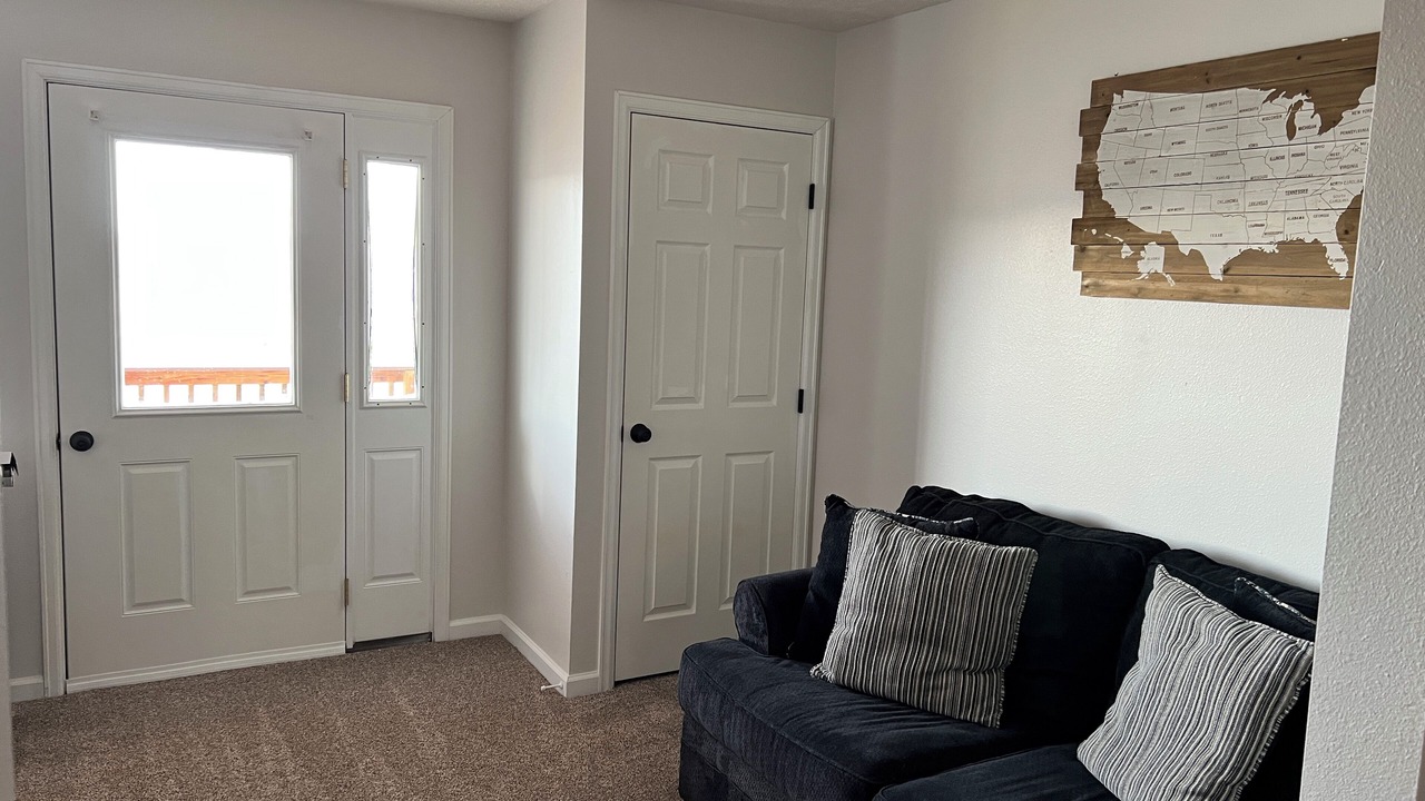 Photo of Livingroom in Saratoga