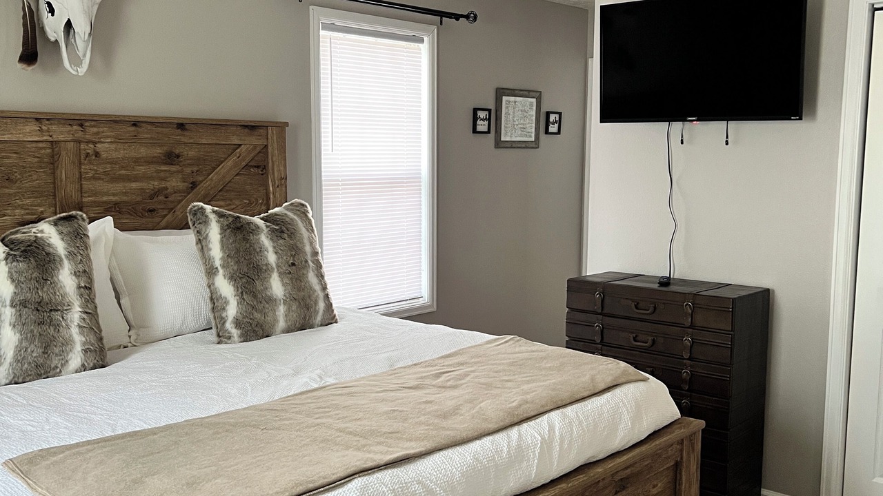 Photo of Bedroom in Saratoga
