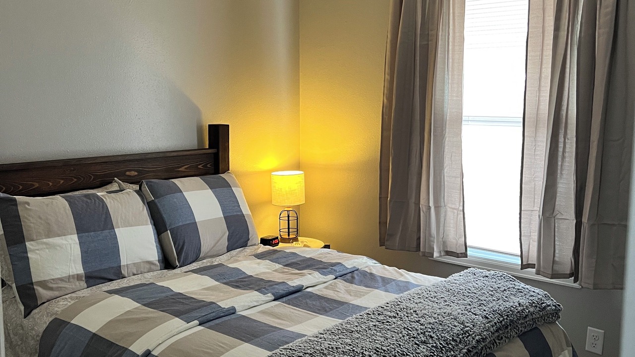 Photo of Bedroom in Saratoga