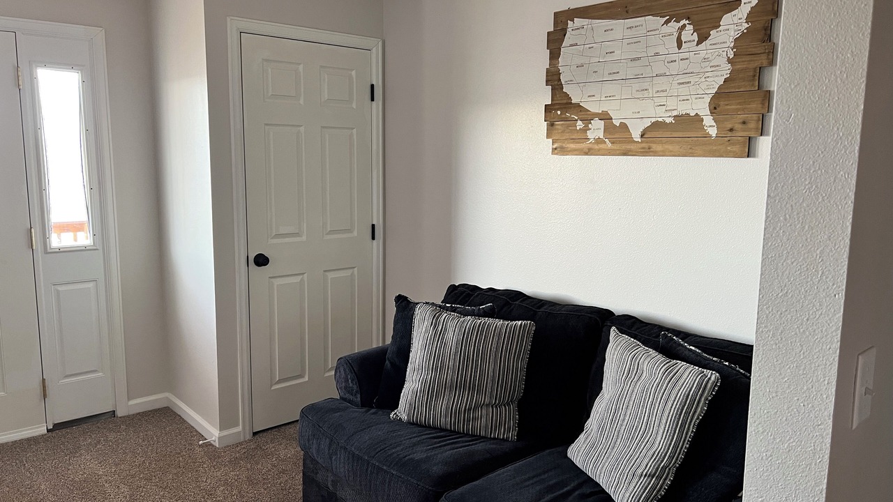 Photo of Livingroom in Saratoga