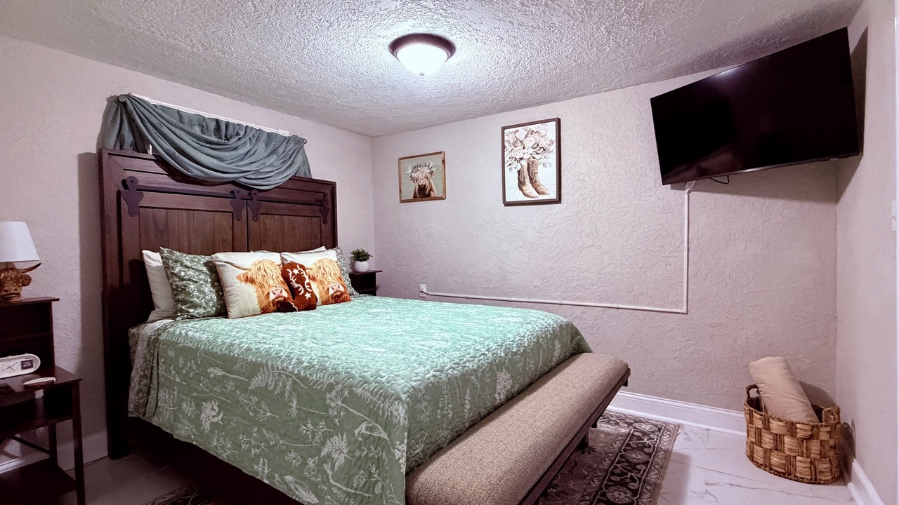 Photo of Bedroom in Lawton