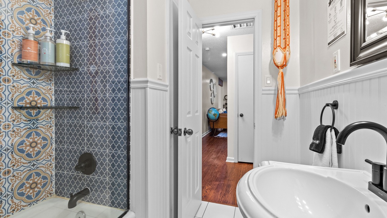 Photo of Bathroom in Fairway