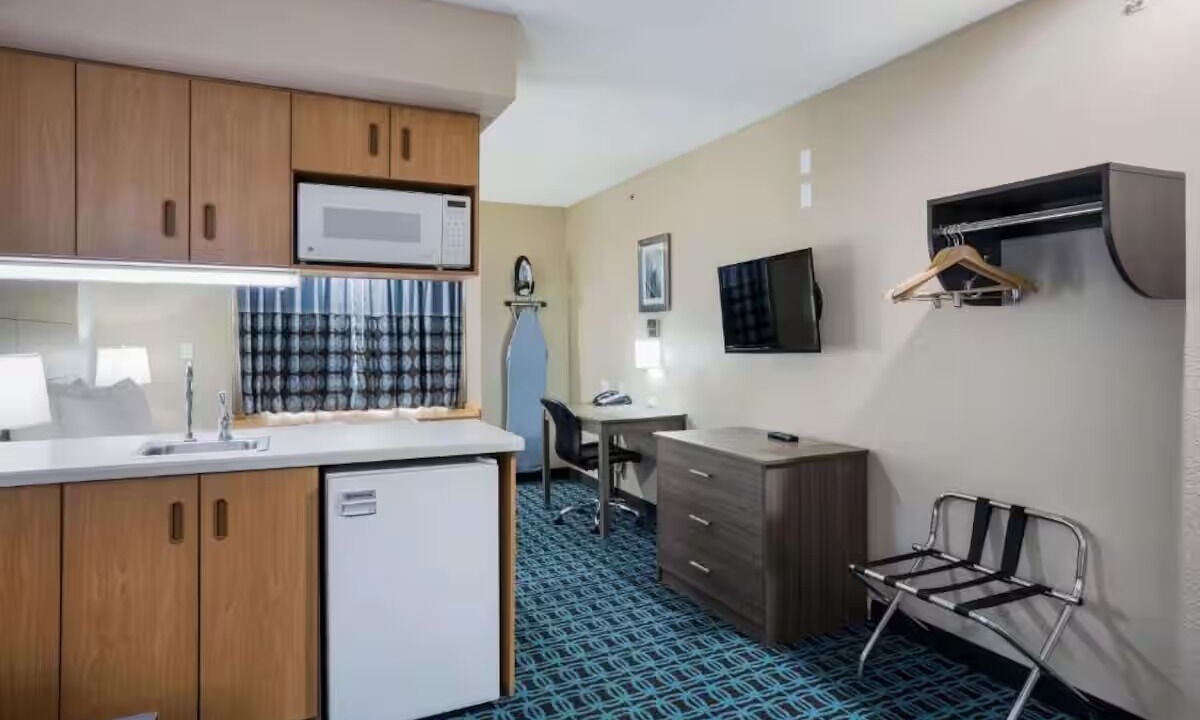 Photo of Bedroom in Blue Springs
