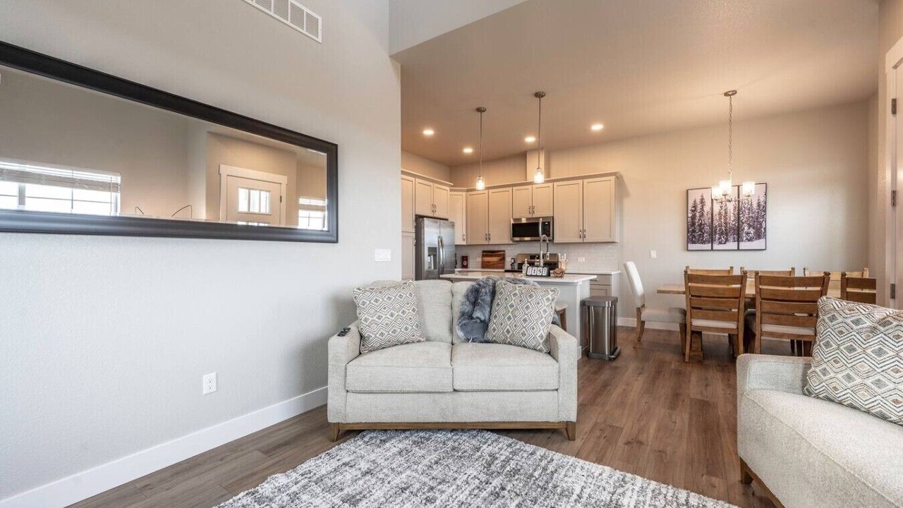 Photo of Livingroom in Centerra