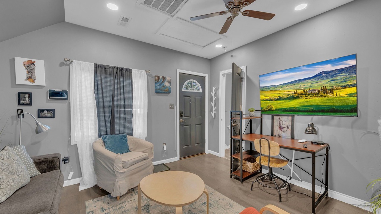Photo of Livingroom in Riverview