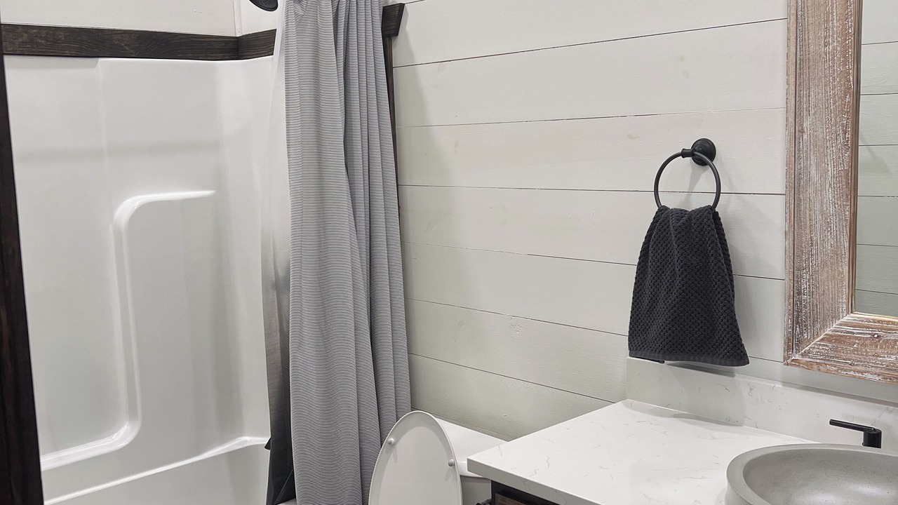Photo of Bathroom in Labette County