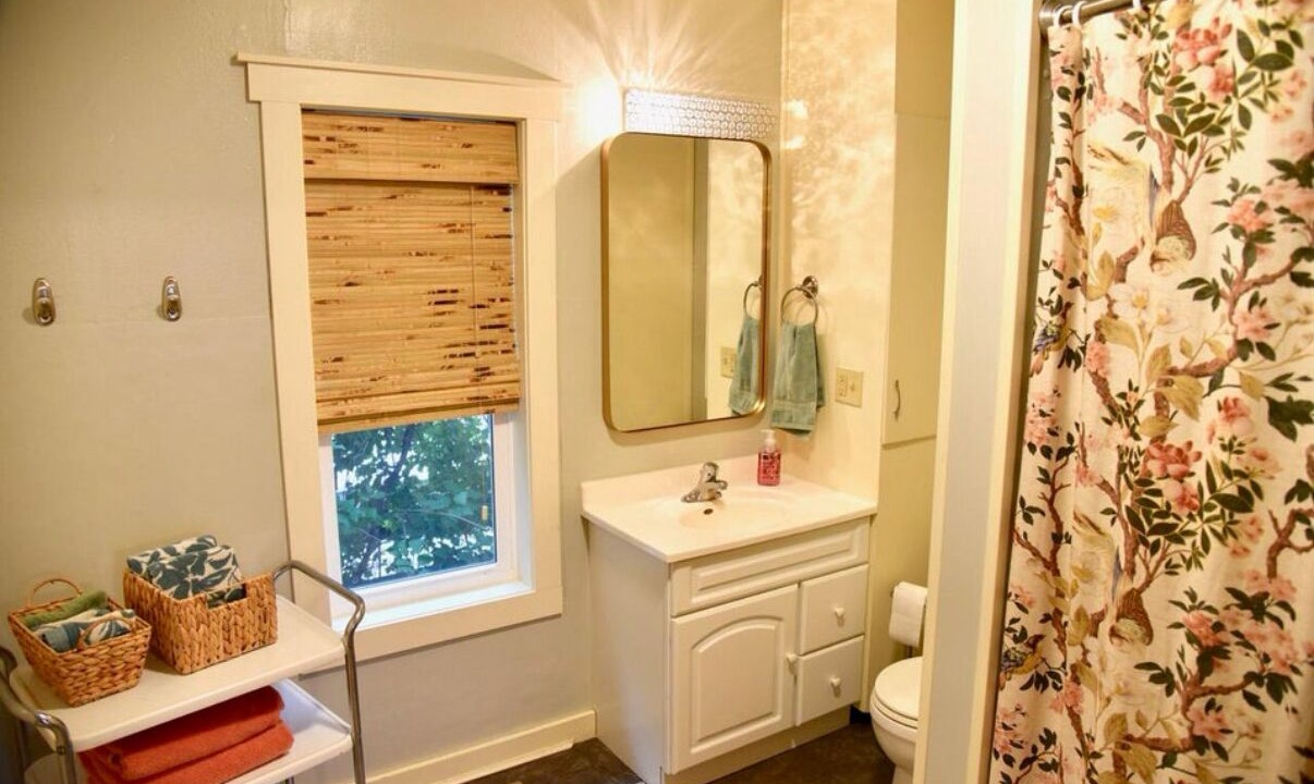 Photo of Bathroom in Pierre