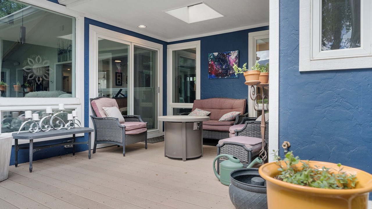 Photo of Patio Balcony in Skyway