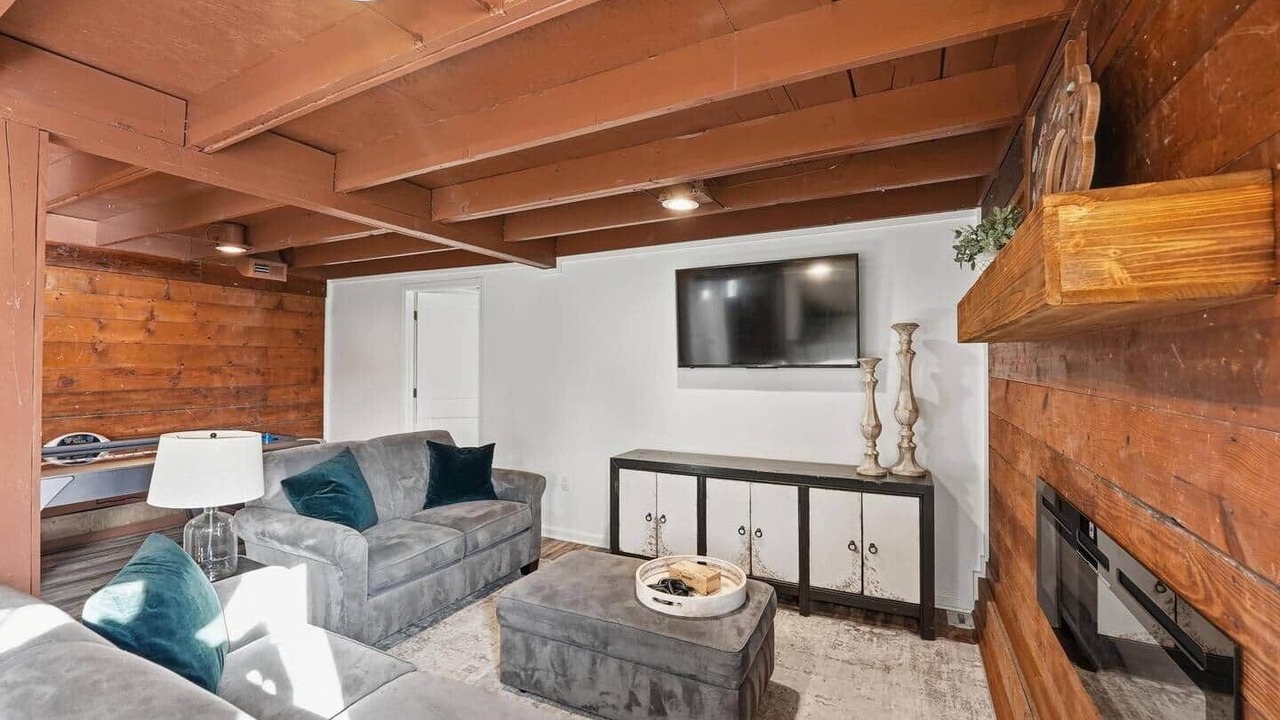 Photo of Livingroom in Bucyrus