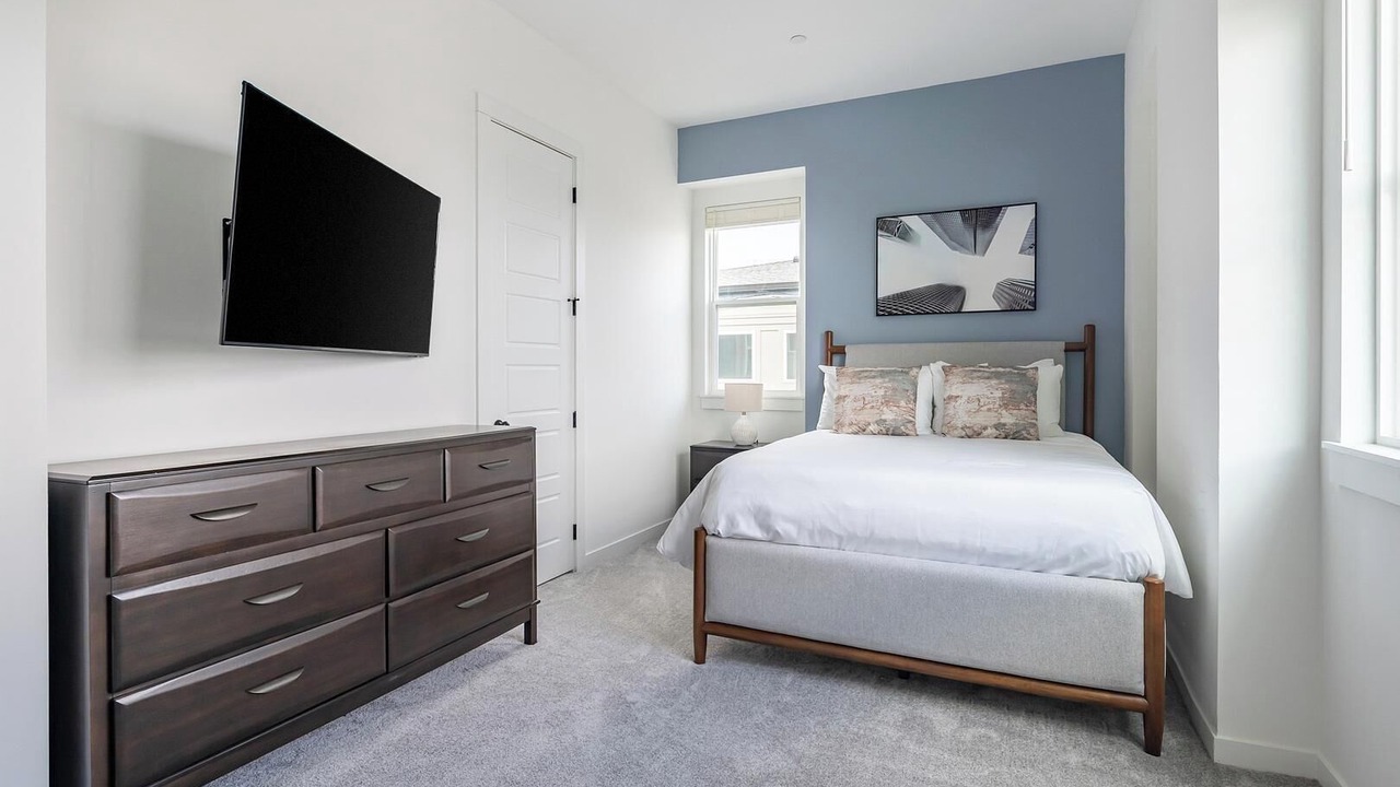 Photo of Bedroom in Lee's Summit