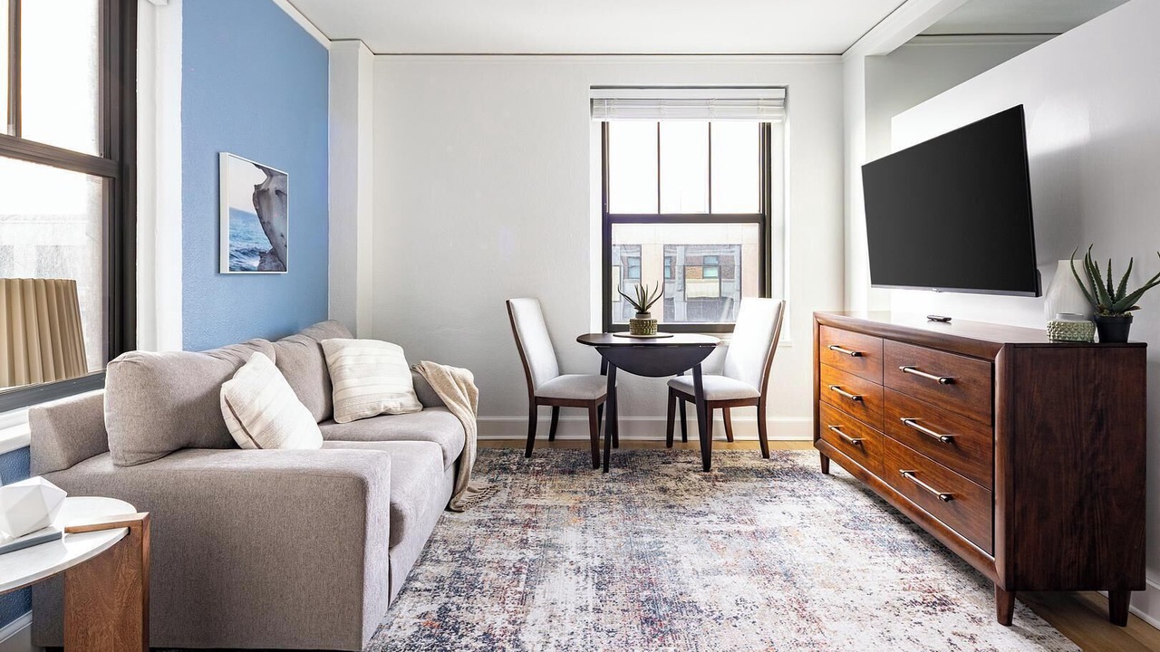 Photo of Livingroom in Financial District