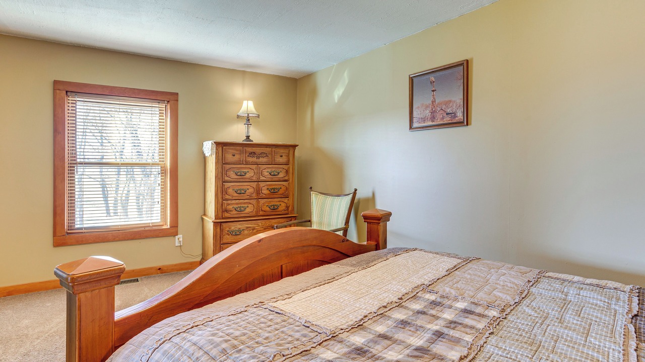 Photo of Bedroom in Comanche County