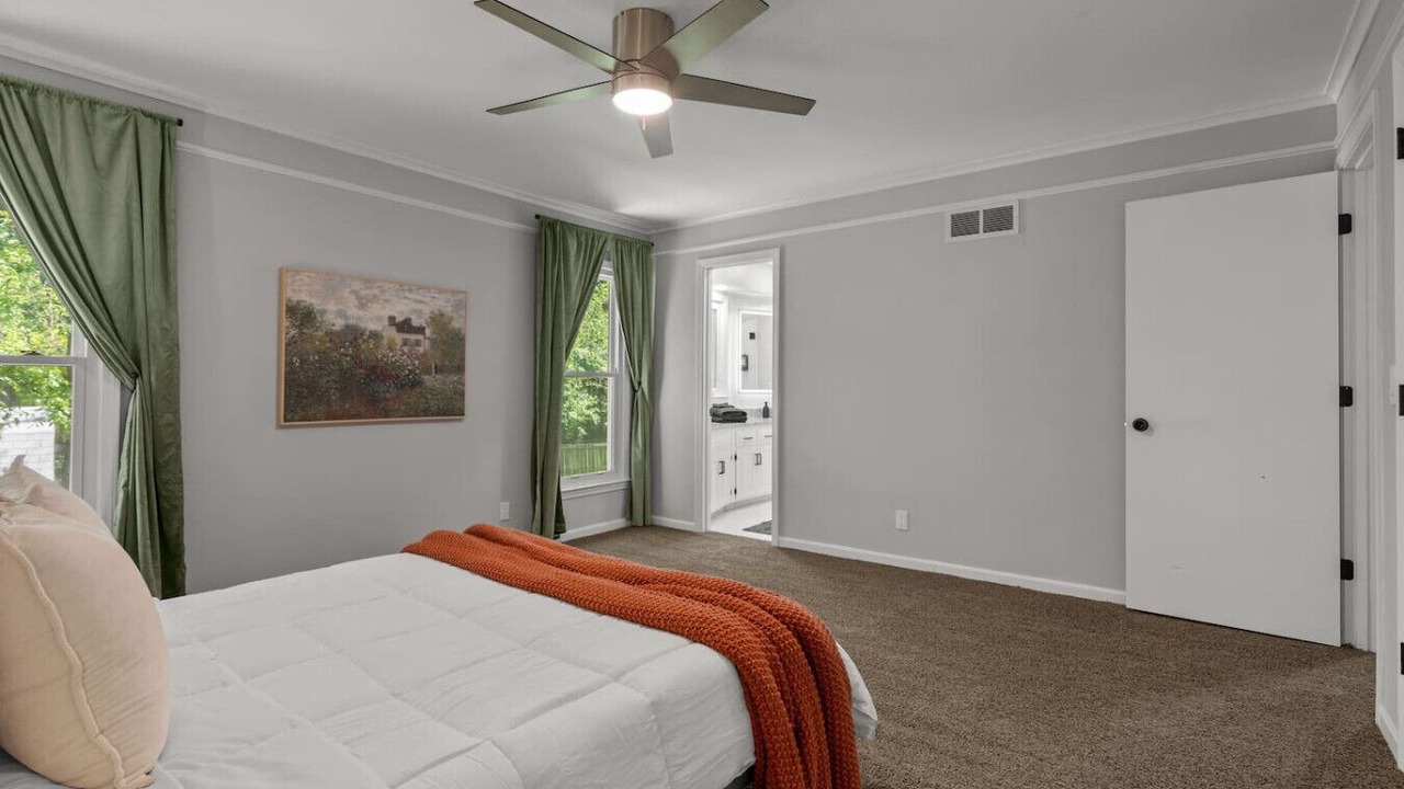 Photo of Bedroom in Overland Park