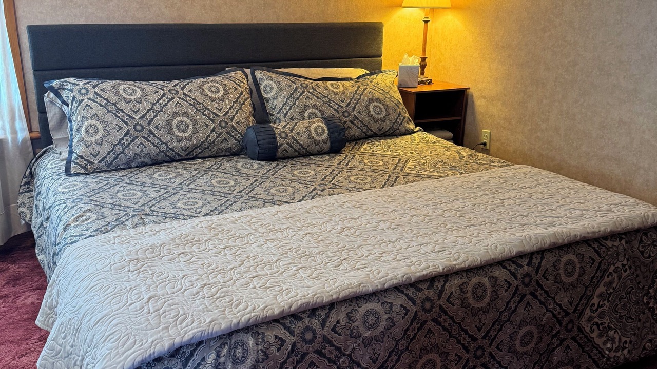 Photo of Bedroom in Mitchell County
