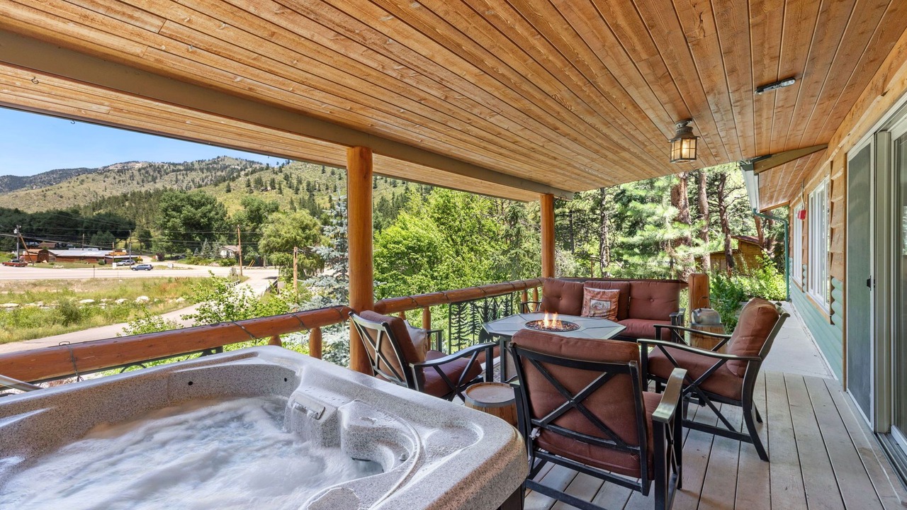 Photo of Patio Balcony in Drake
