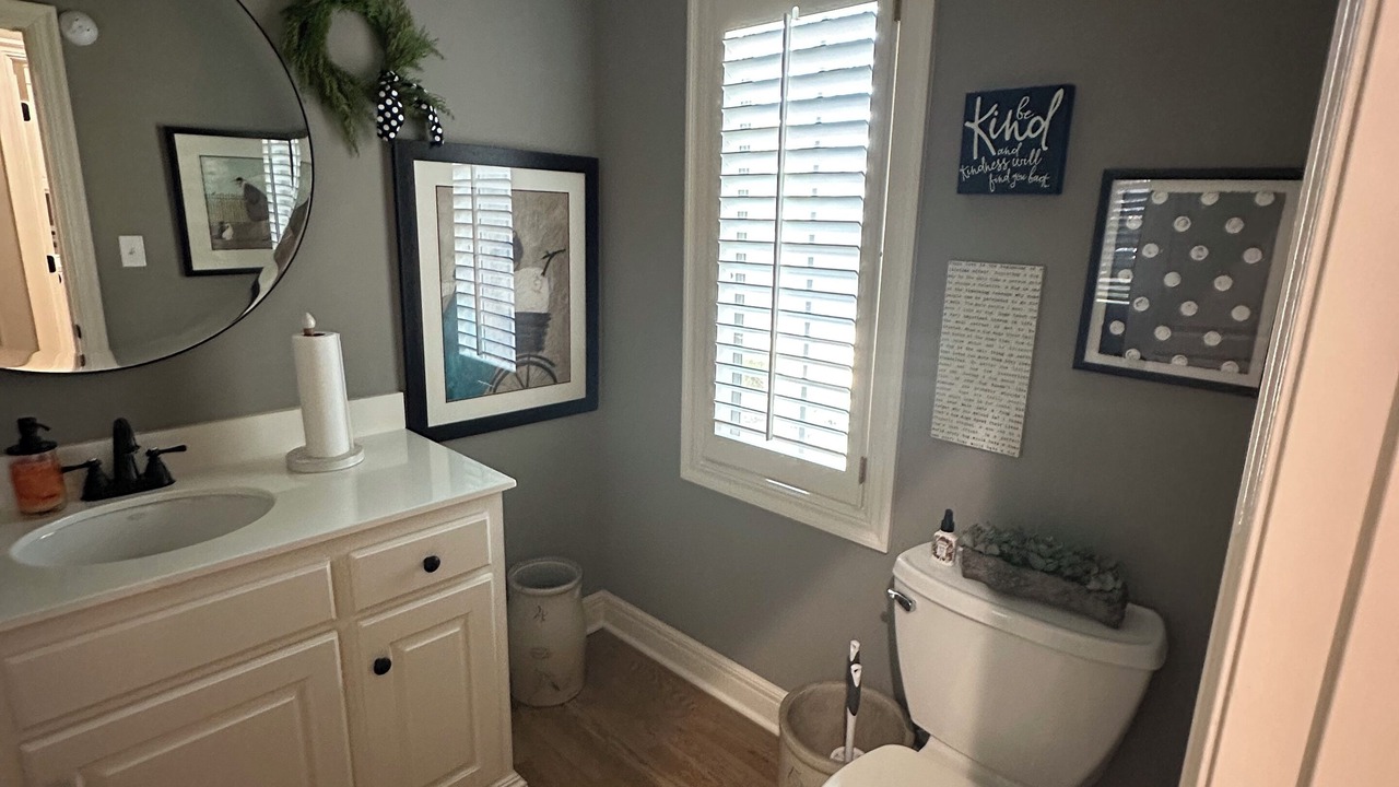 Photo of Bathroom in Leawood