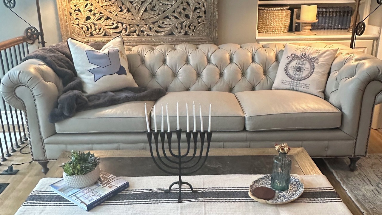 Photo of Livingroom in Leawood