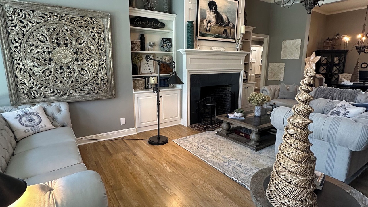 Photo of Livingroom in Leawood