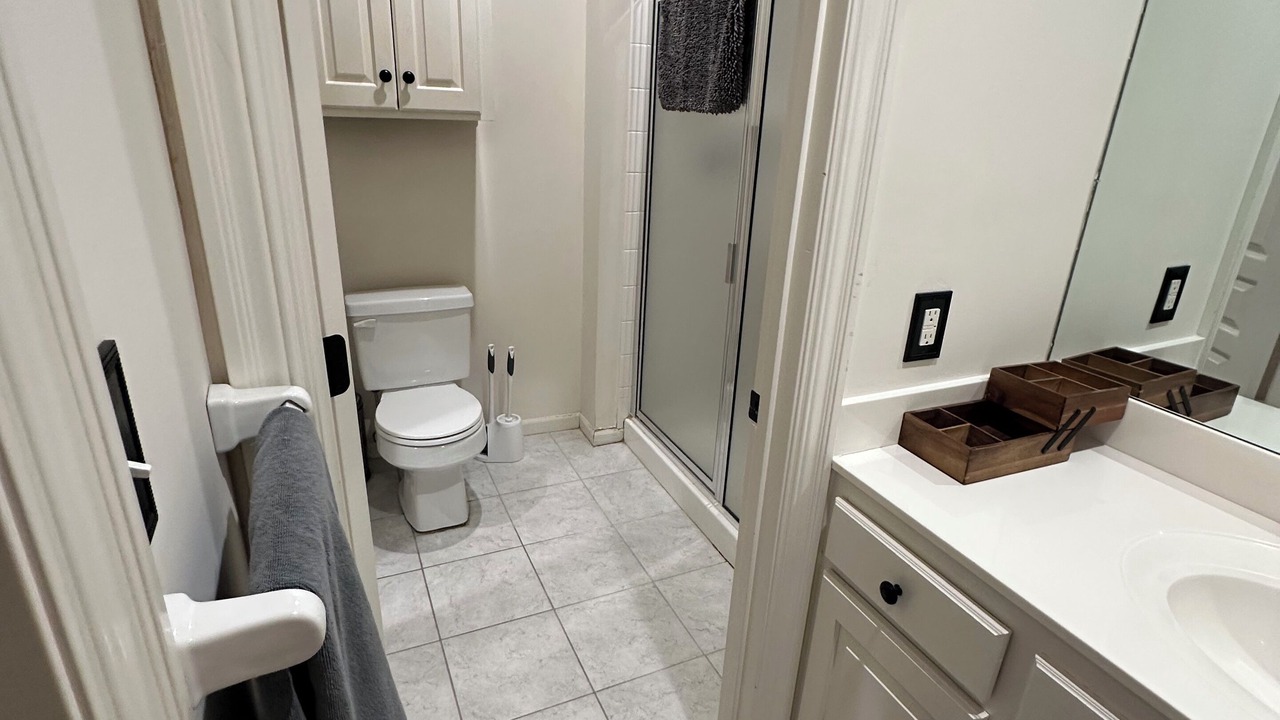 Photo of Bathroom in Leawood