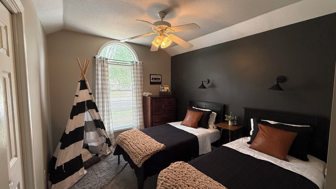 Photo of Bedroom in Waldron