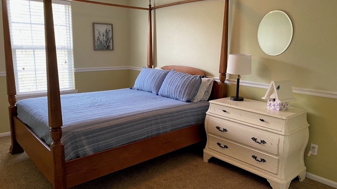 Photo of Bedroom in Lawrence