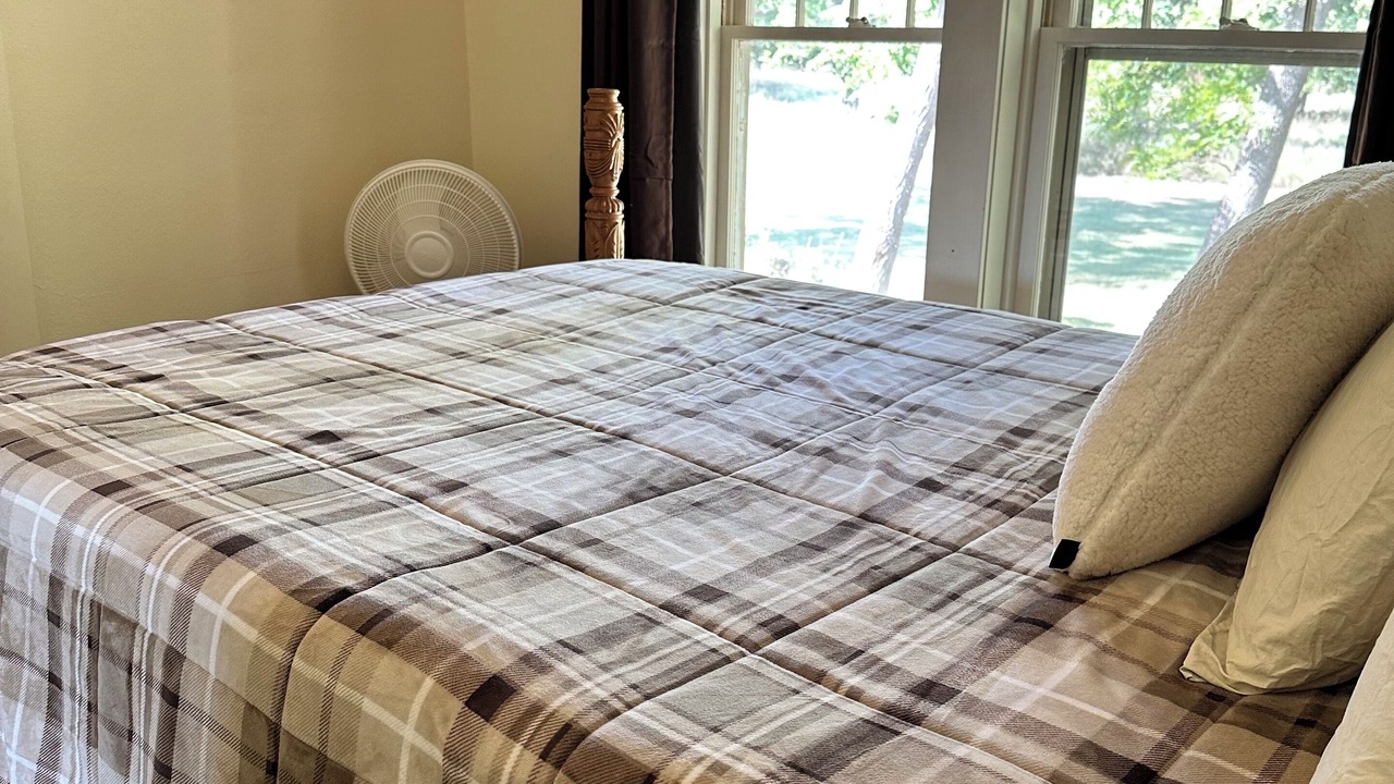 Photo of Bedroom in Ellsworth County