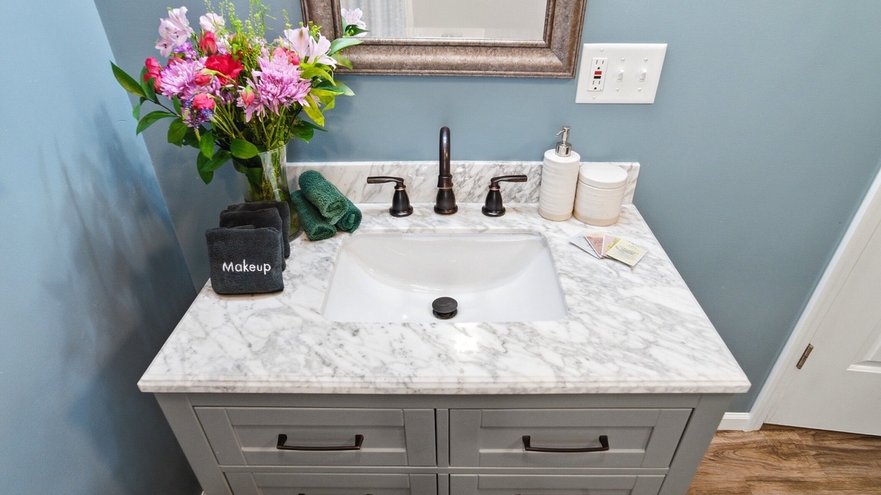 Photo of Bathroom in Garden City