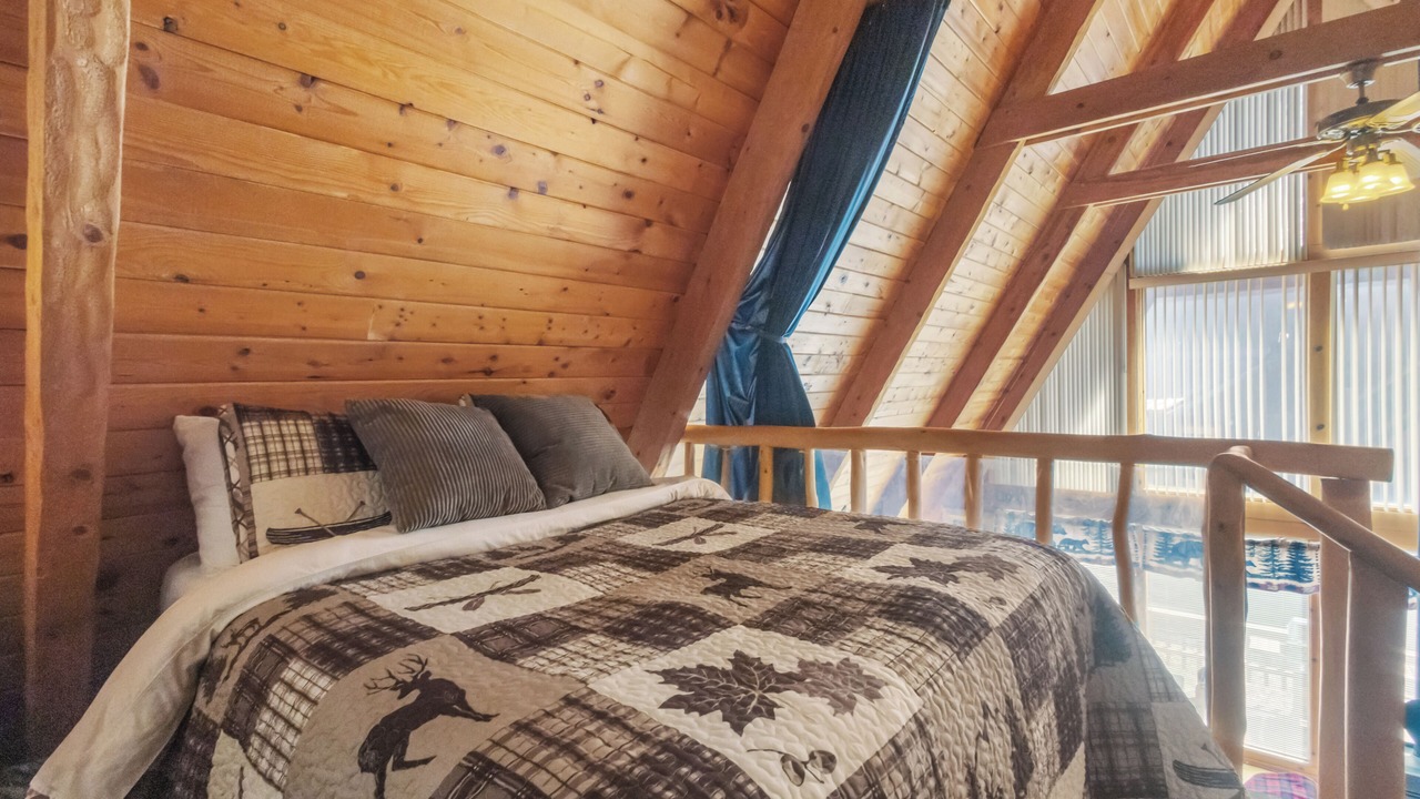 Photo of Bedroom in Red River