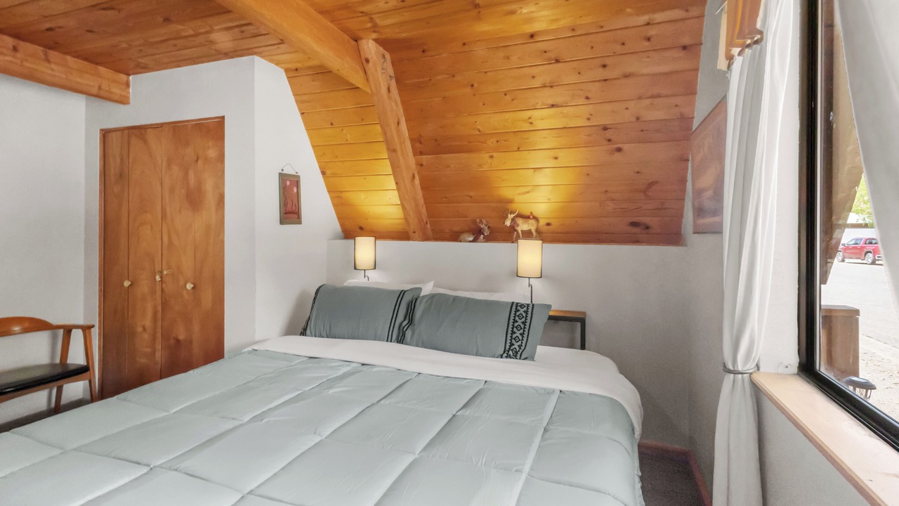 Photo of Bedroom in Red River